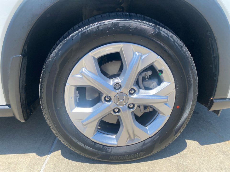 Certified 2024 Honda HR-V LX image 29