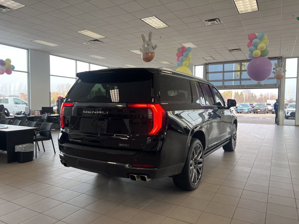 Used 2026 GMC Yukon XL Denali Ultimate w/ LPO, Illumination Package image 6