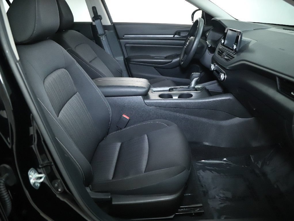 Used 2023 Nissan Altima 2.5 S FWD image 33