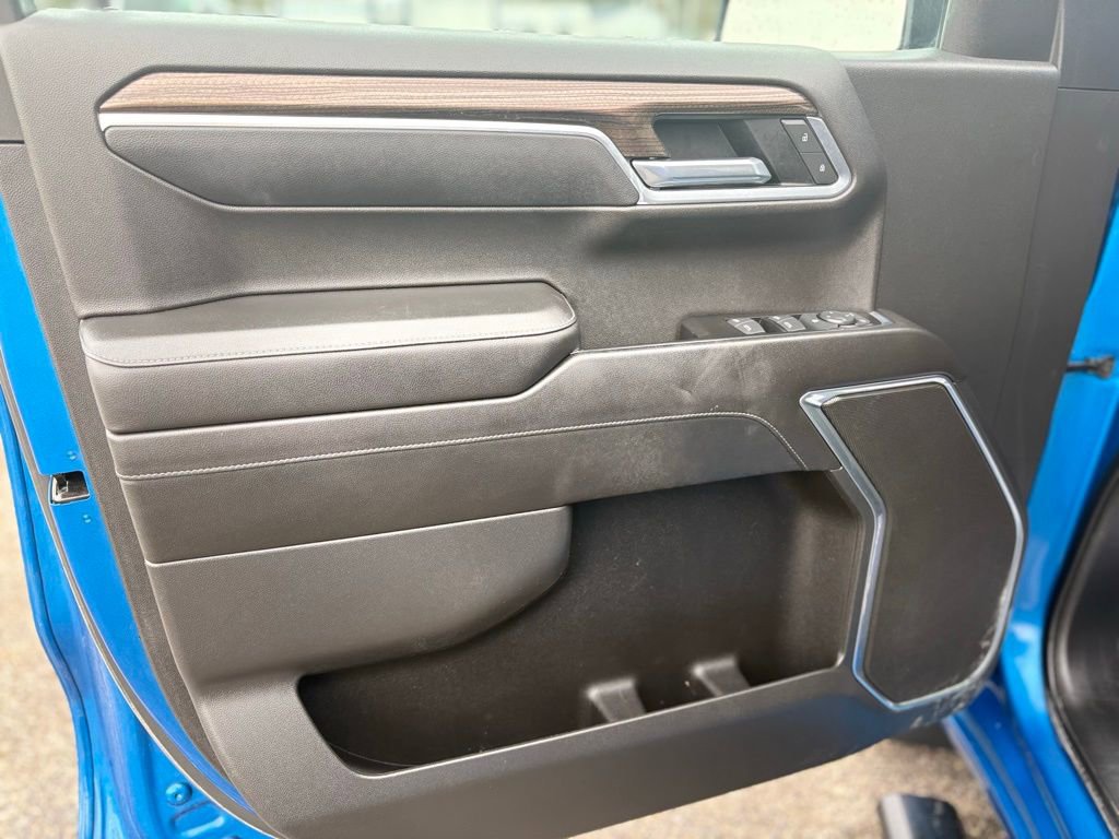 Used 2022 Chevrolet Silverado 1500 LT image 13