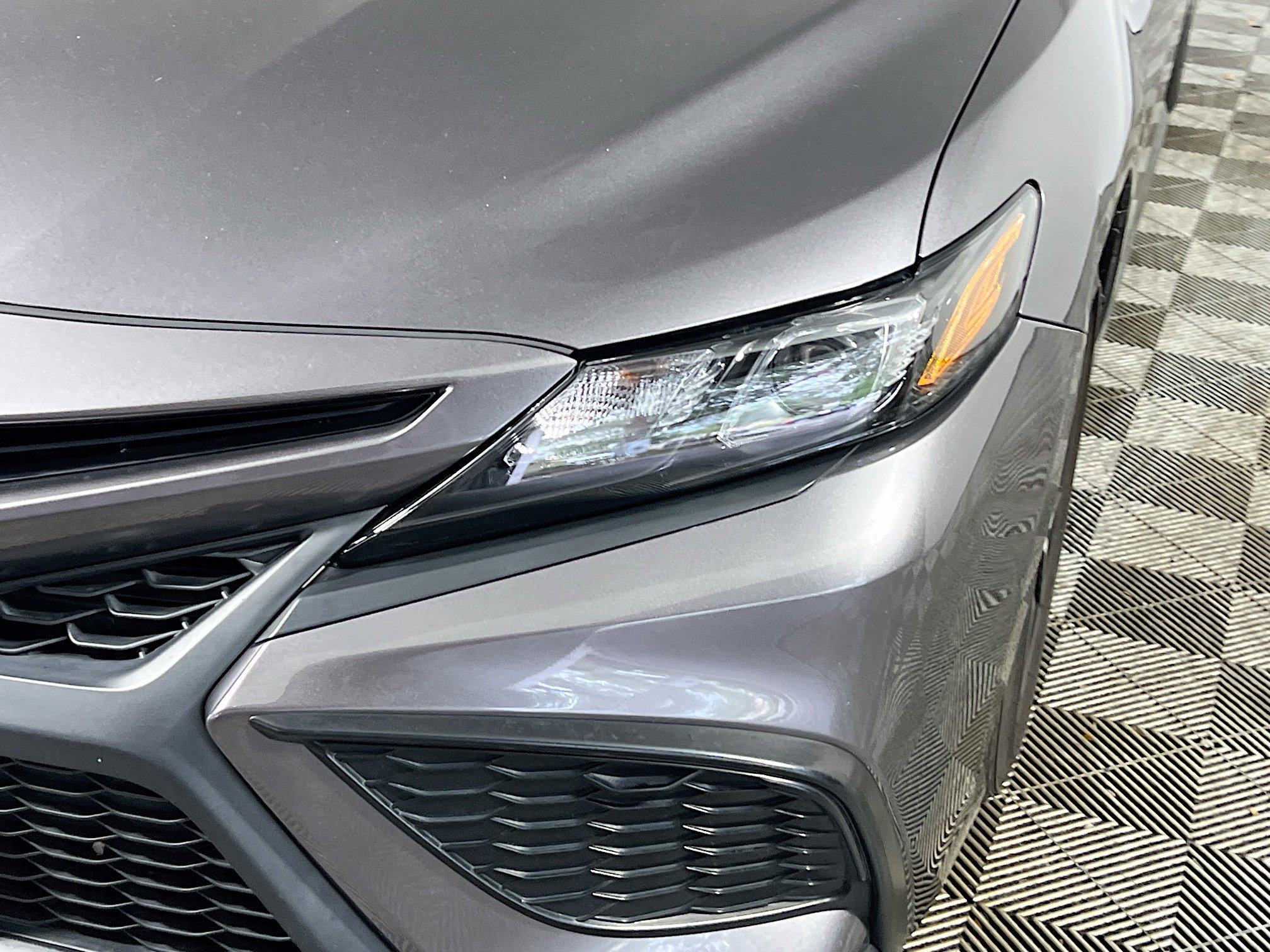 Used 2023 Toyota Camry SE image 12