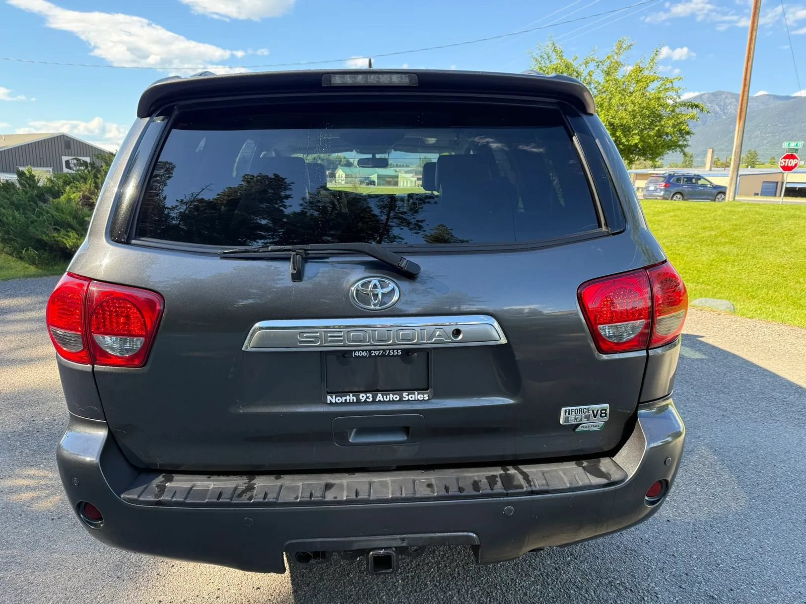Used 2014 Toyota Sequoia Platinum AWD/4WD image 5