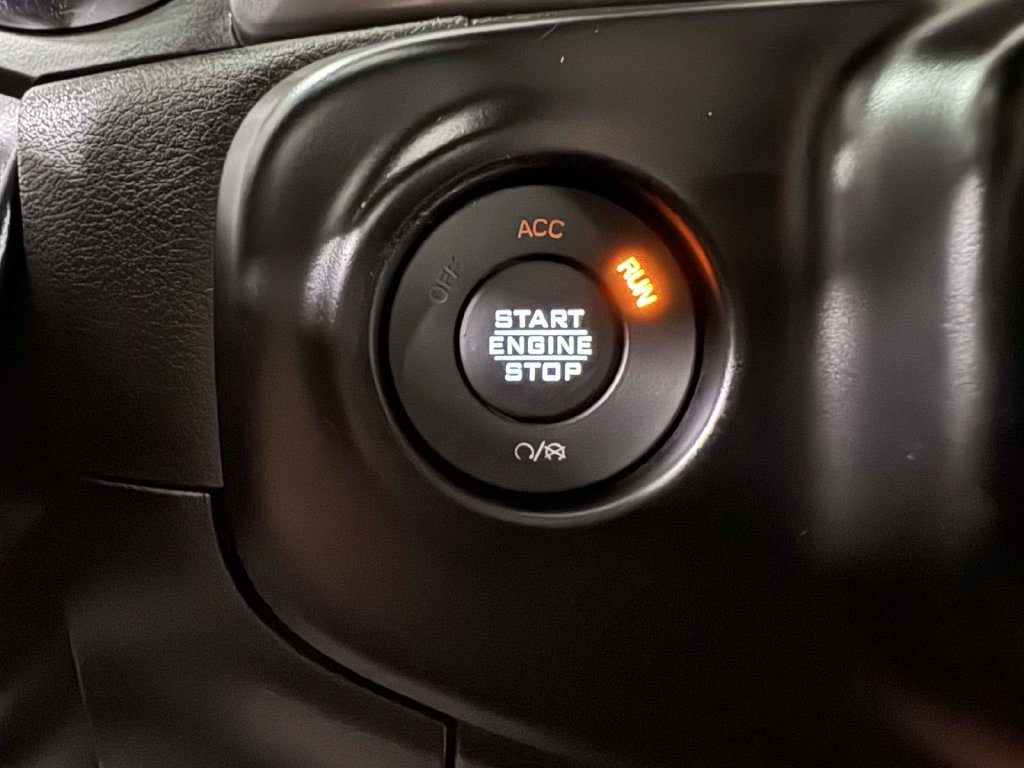 Used 2022 Jeep Gladiator Sport AWD/4WD image 24