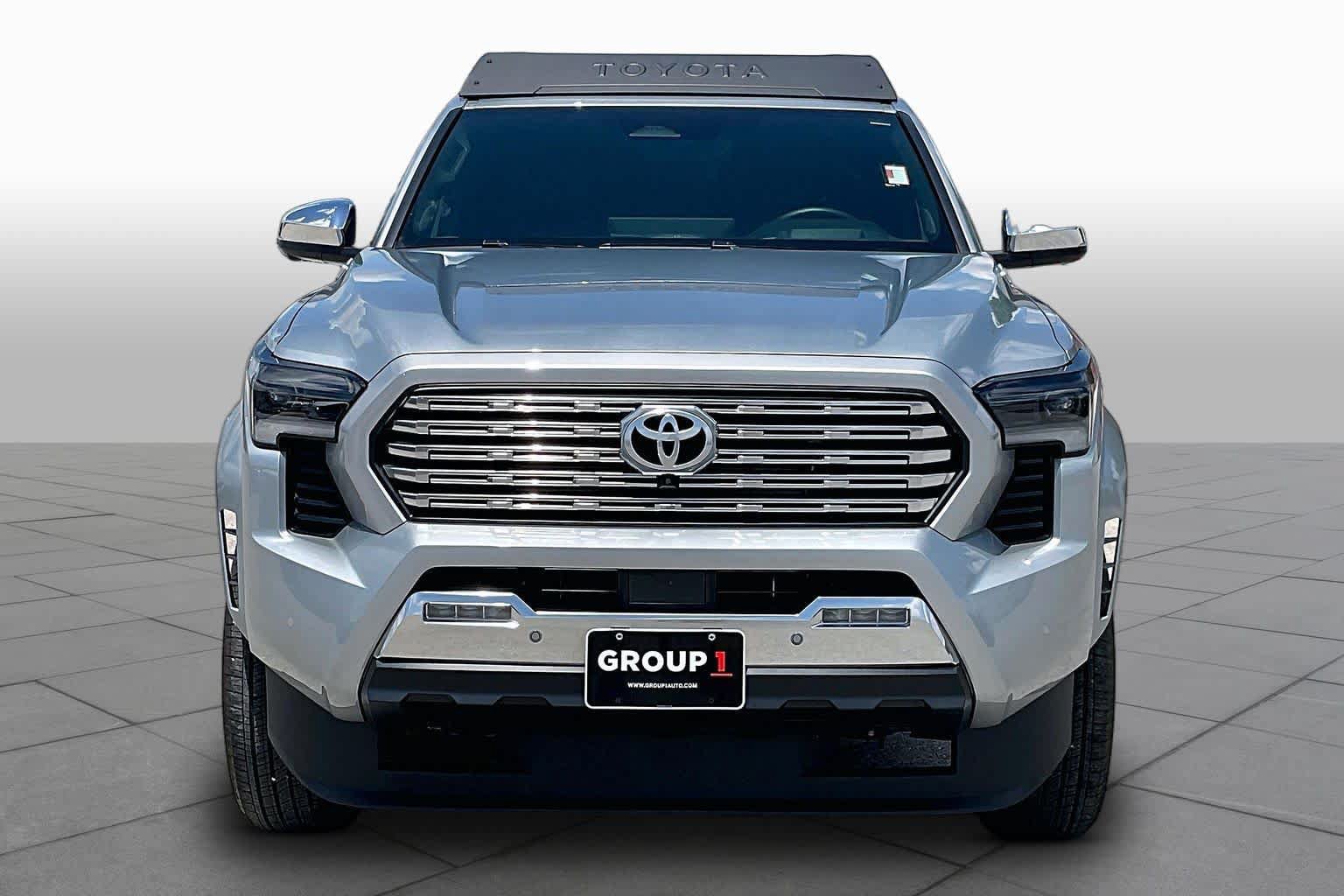 Used 2024 Toyota Tacoma Limited AWD/4WD image 4