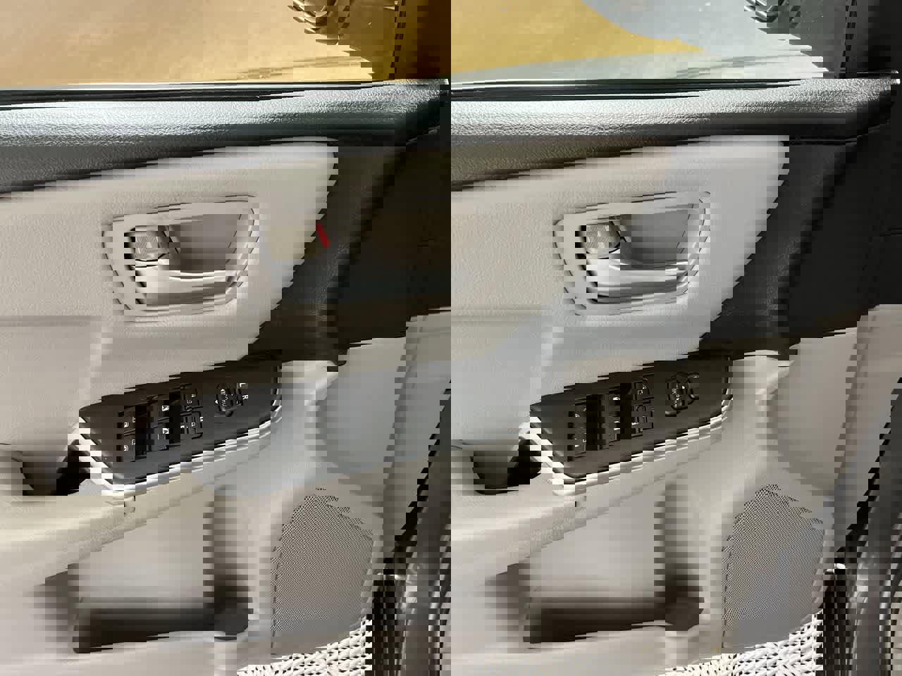 Used 2015 Toyota Camry SE image 13