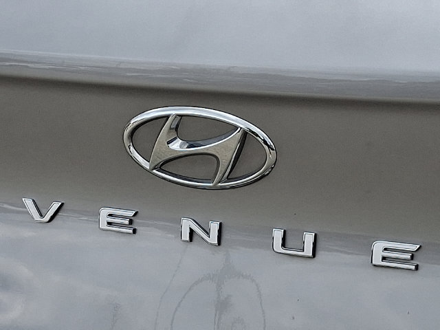 Certified 2026 Hyundai Venue SEL FWD image 29