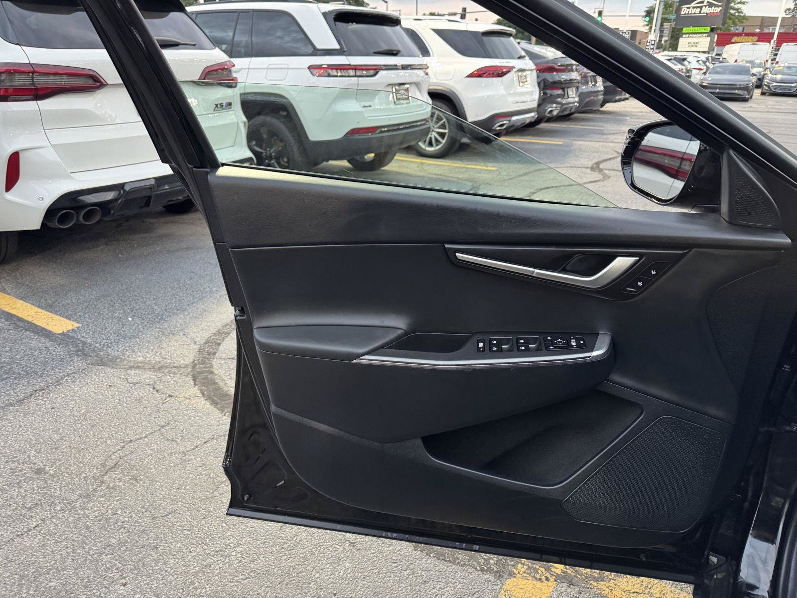 Used 2024 Kia EV6 Light RWD image 18