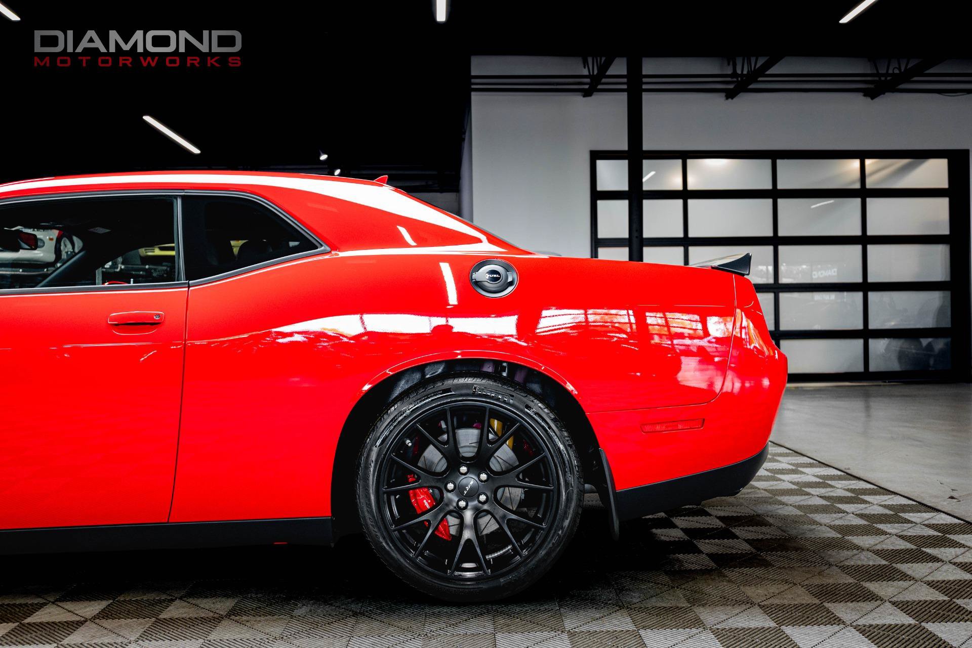 Used 2015 Dodge Challenger SRT Hellcat RWD image 18