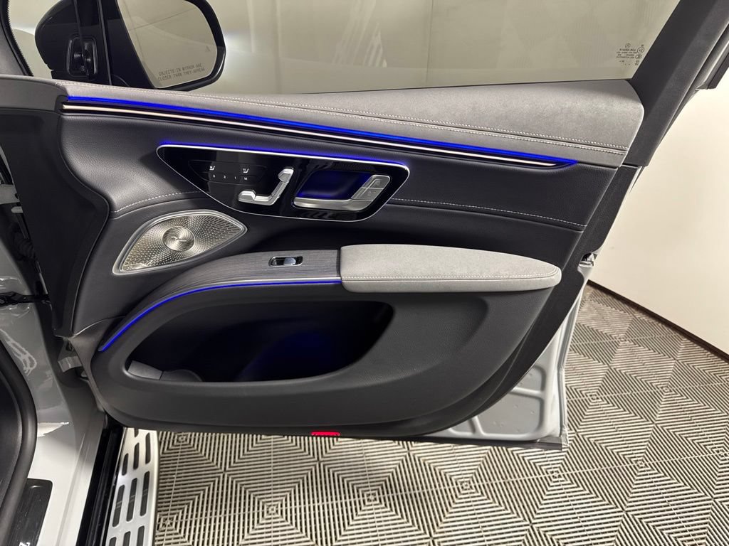 Certified 2023 Mercedes-Benz EQS 580 4MATIC SUV image 13