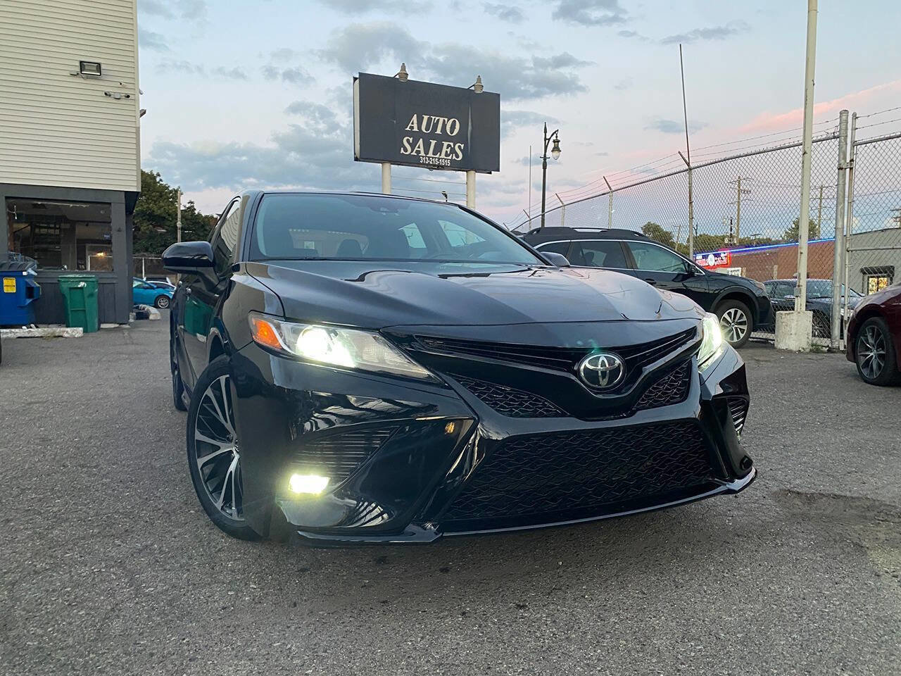 Used 2019 Toyota Camry SE image 34