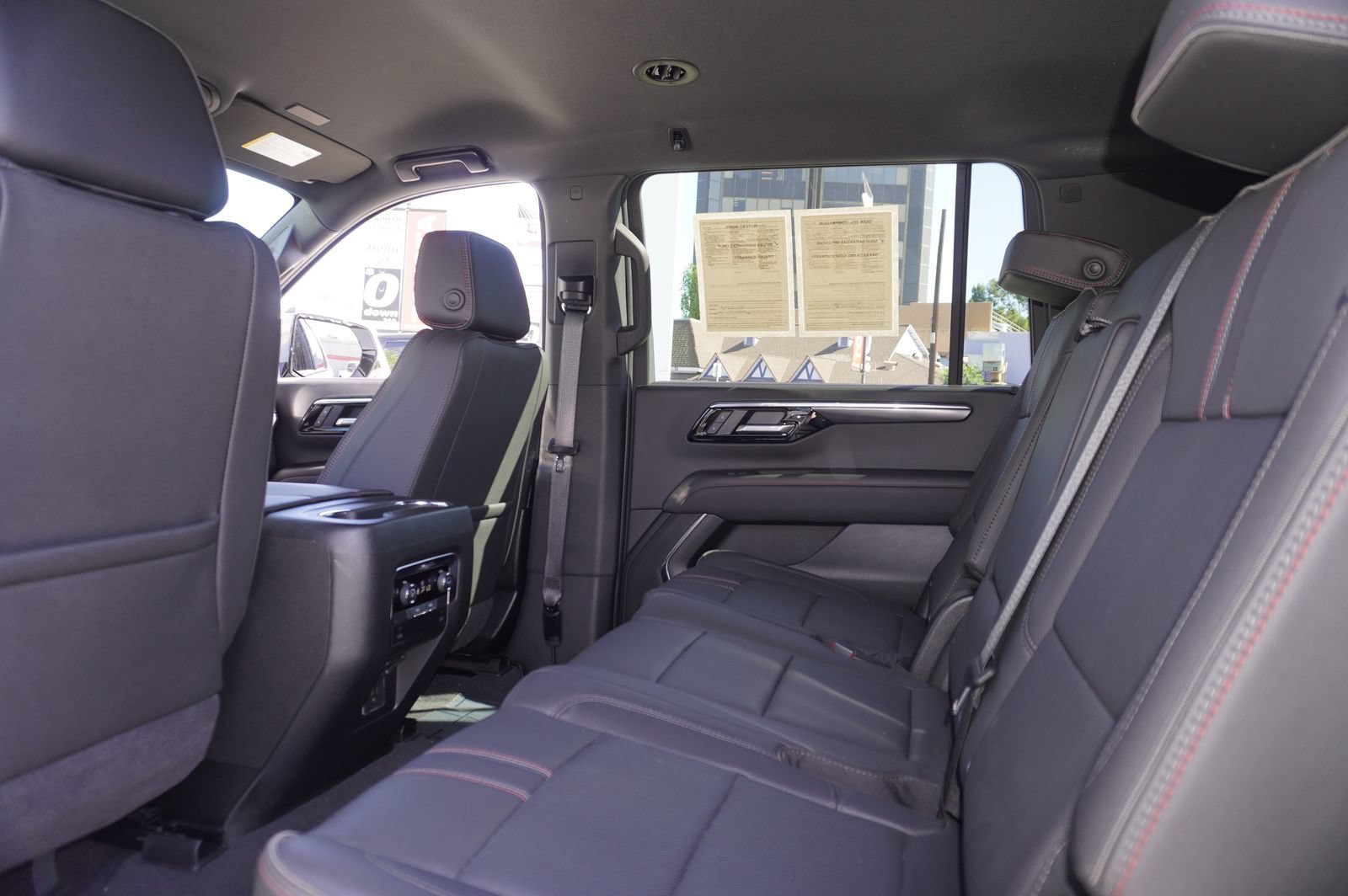 Used 2026 Chevrolet Suburban RST RWD image 11