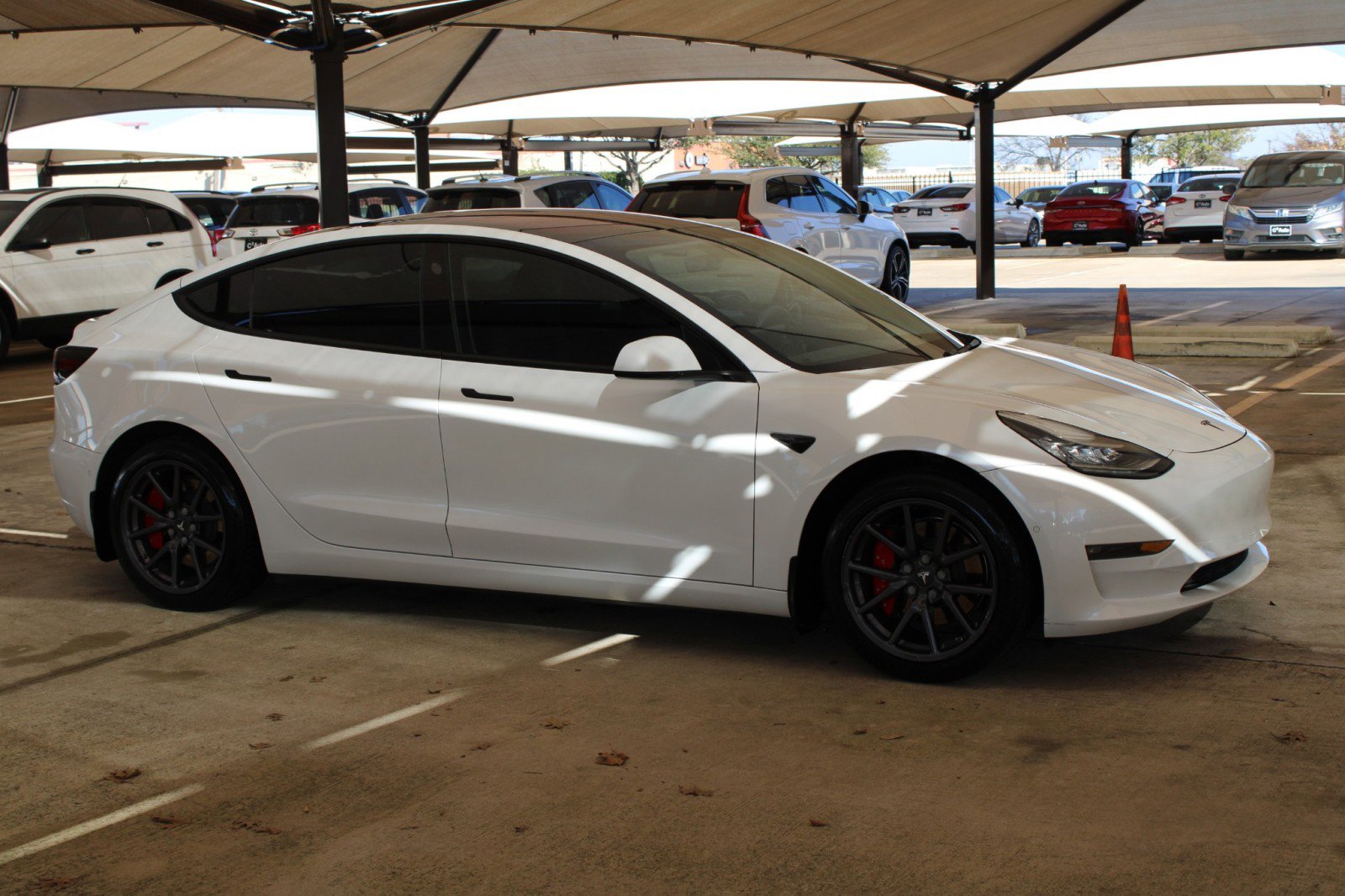 Used 2018 Tesla Model 3 Long Range image 14