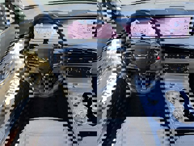 Used 2026 Genesis GV70 2.5T Select image 10