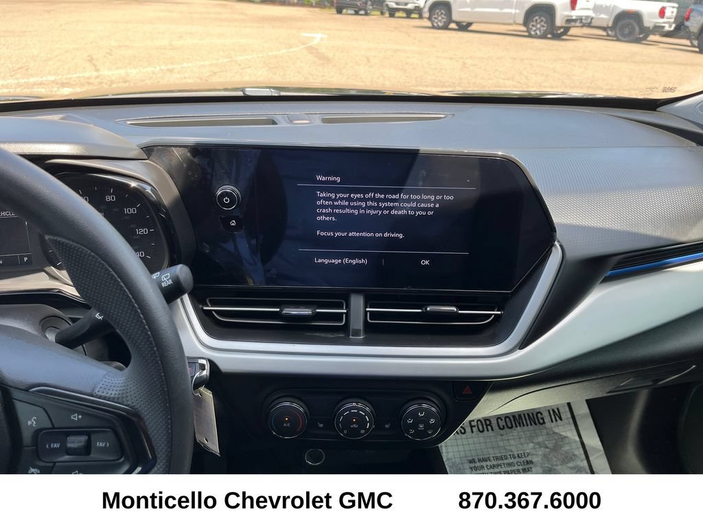 Certified 2024 Chevrolet Trax LS w/ LS Convenience Package FWD image 17