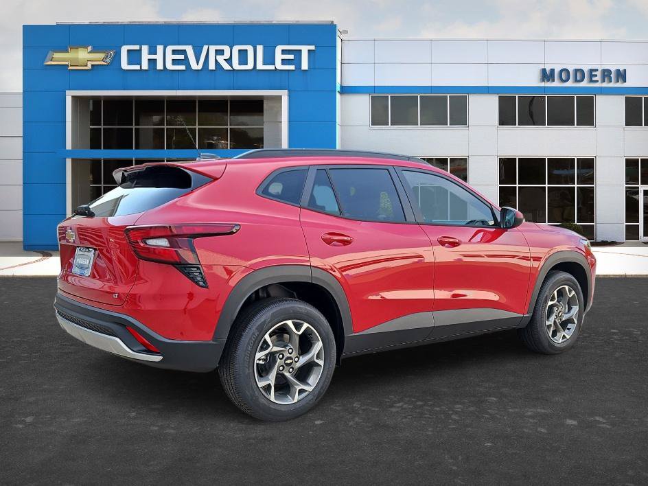New 2026 Chevrolet Trax LT FWD image 5