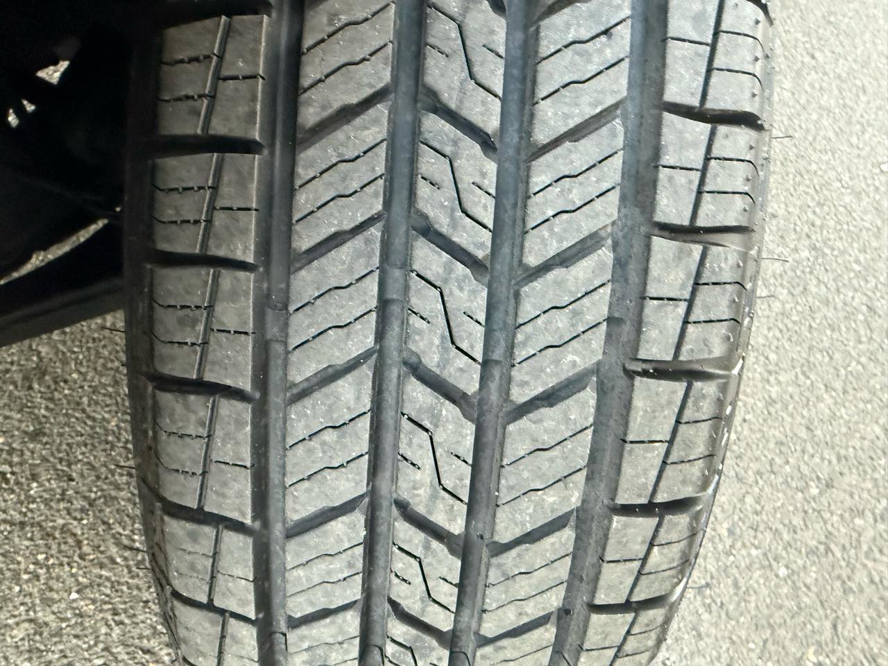 Used 2011 Honda Element EX image 40