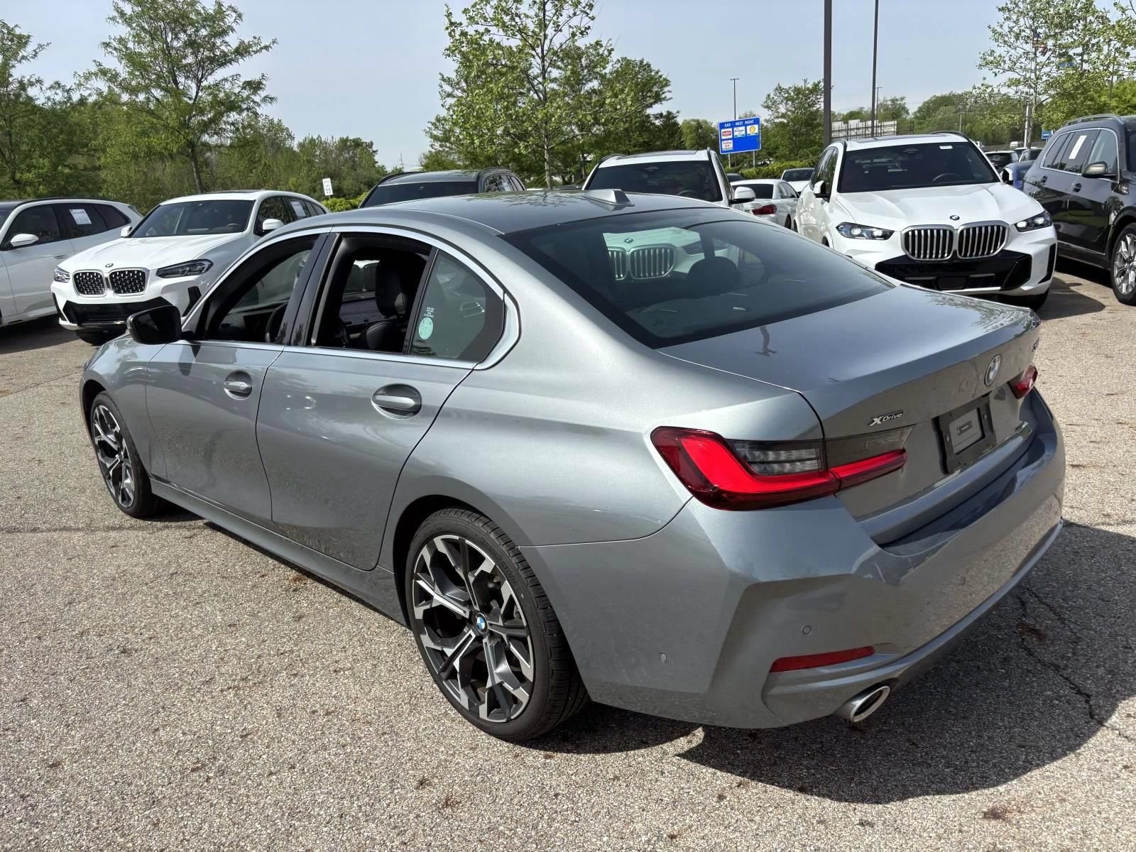 Used 2025 BMW 330i xDrive Sedan AWD/4WD image 7