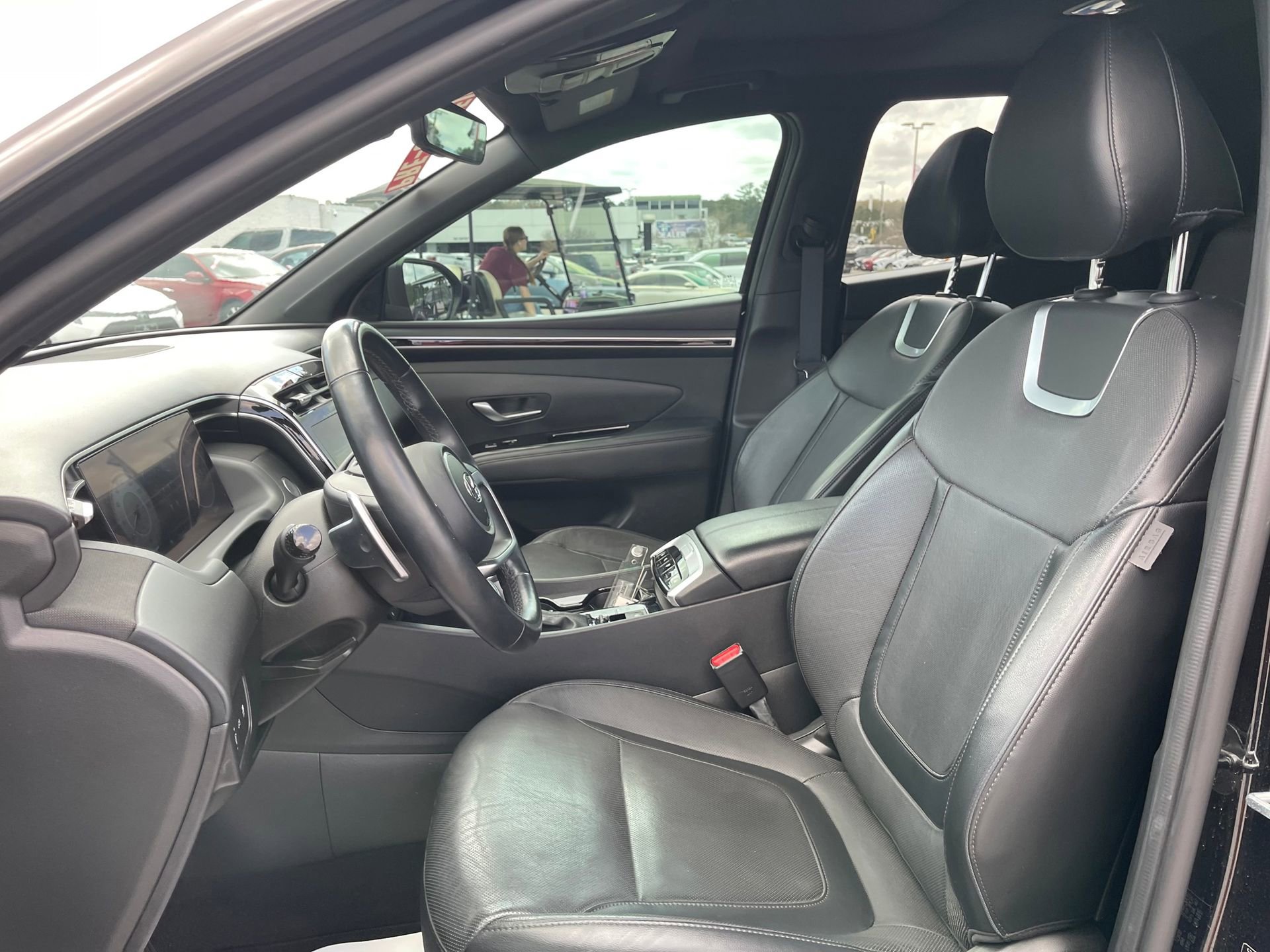 Used 2023 Hyundai Santa Cruz Limited w/ Tow & Go Package image 13