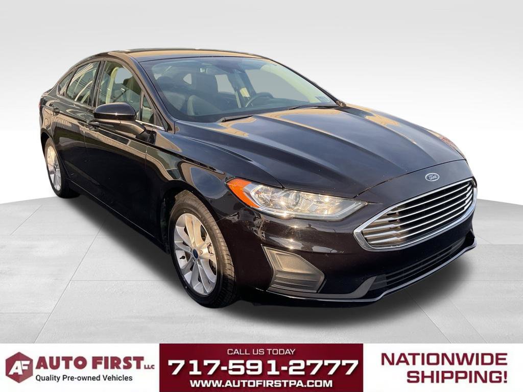 Used 2020 Ford Fusion SE FWD image 1