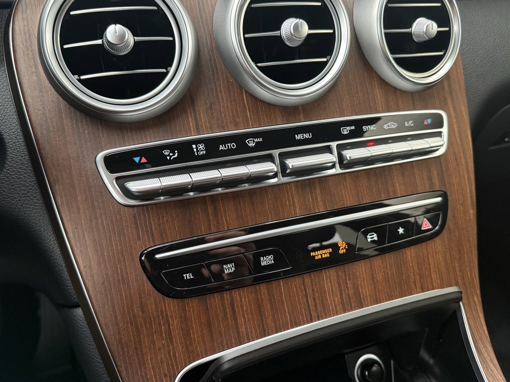 Used 2021 Mercedes-Benz GLC 300 4MATIC image 24