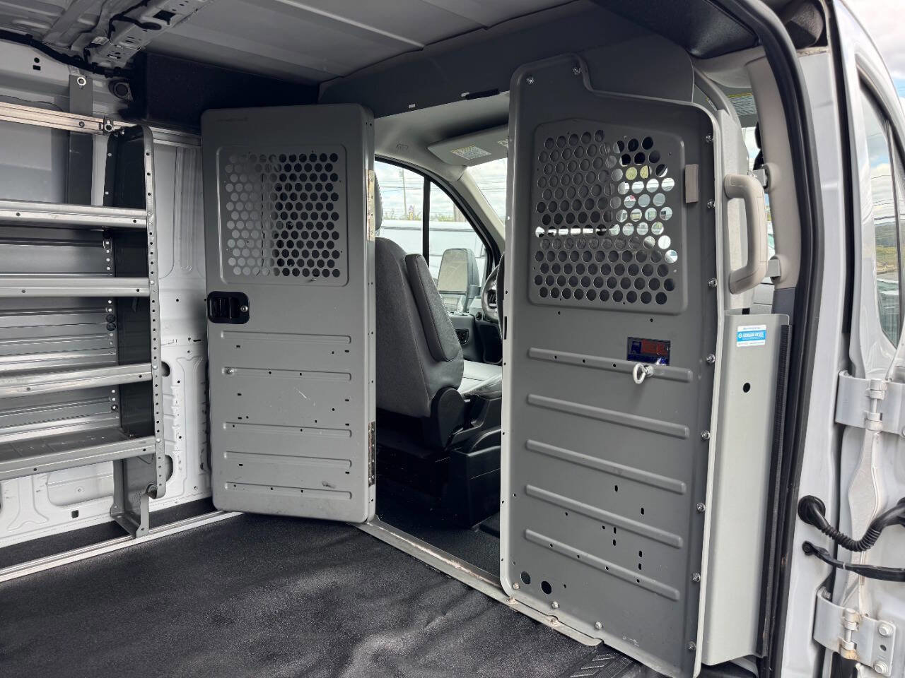 Used 2018 Ford Transit 250 148 Low Roof image 14