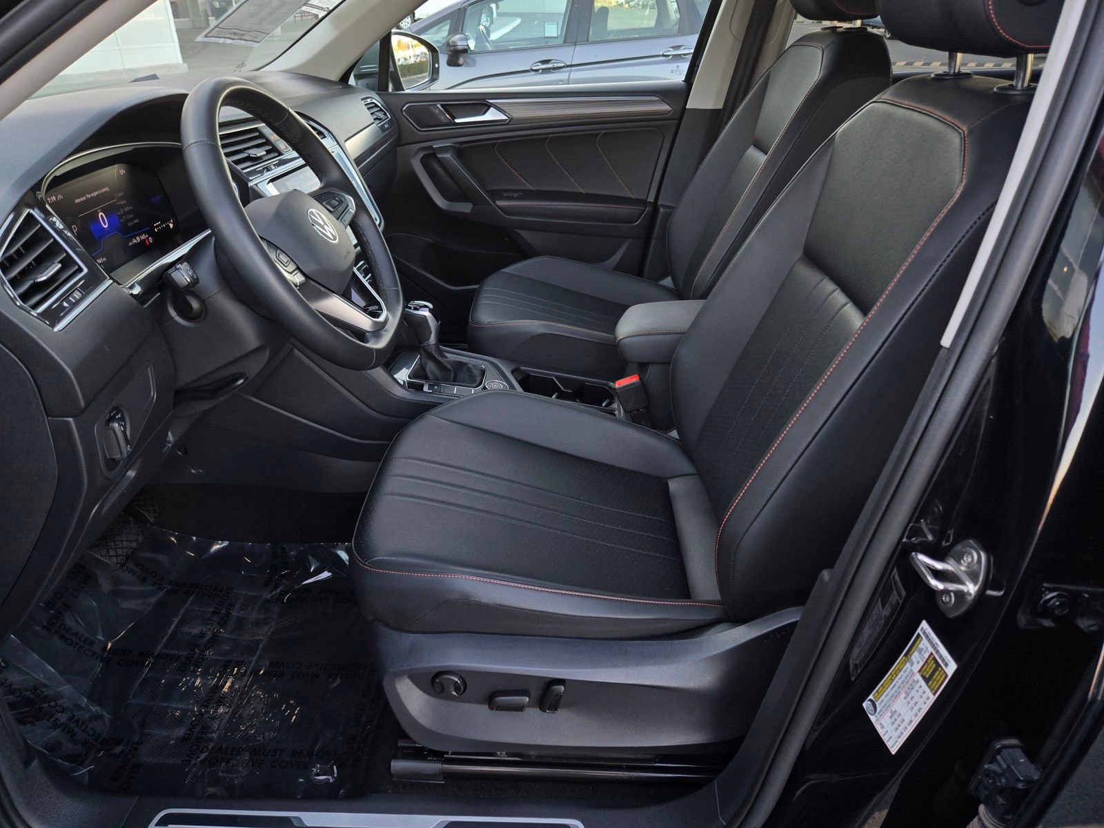 Used 2024 Volkswagen Tiguan Wolfsburg Edition image 17