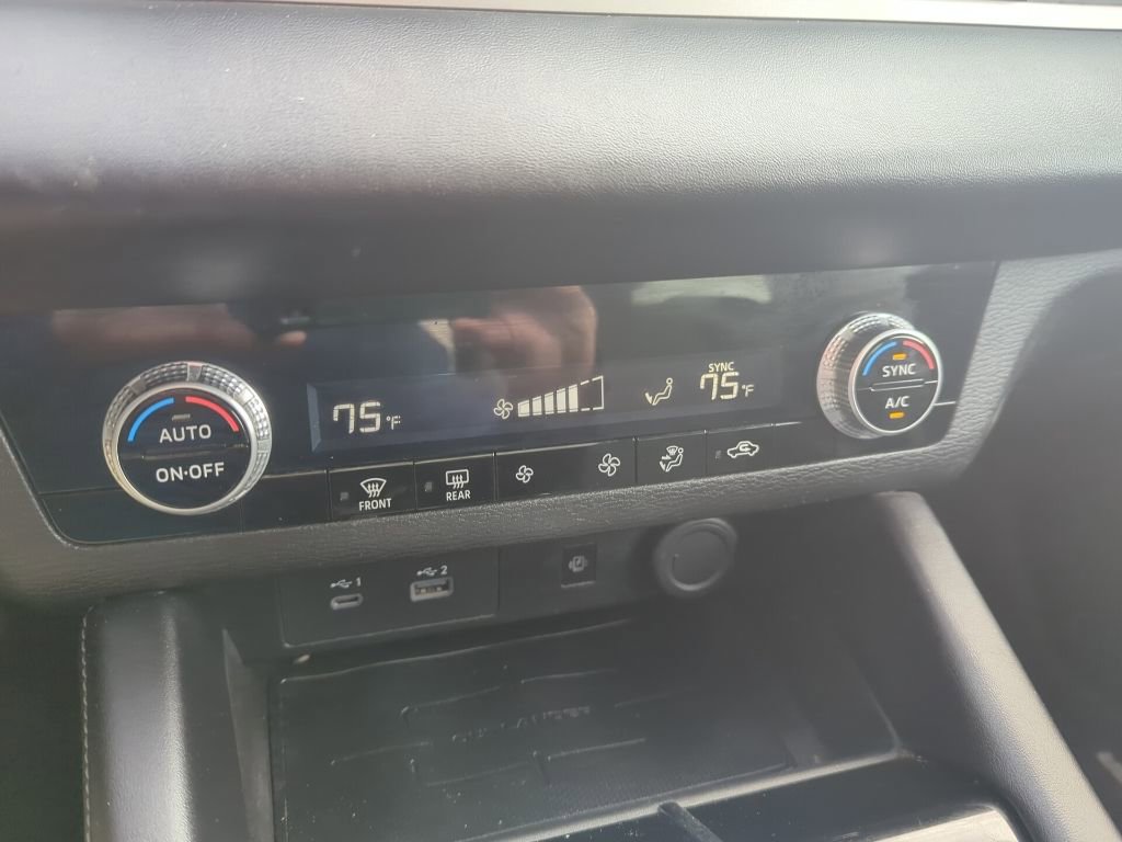 Used 2022 Mitsubishi Outlander SE image 45