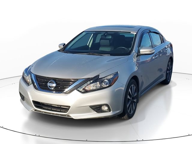 Used 2016 Nissan Altima 2.5 SL w/ 2.5 Technology w/LED Package image 2