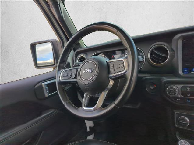 Used 2022 Jeep Wrangler Unlimited Sahara w/ Cold Weather Group image 29