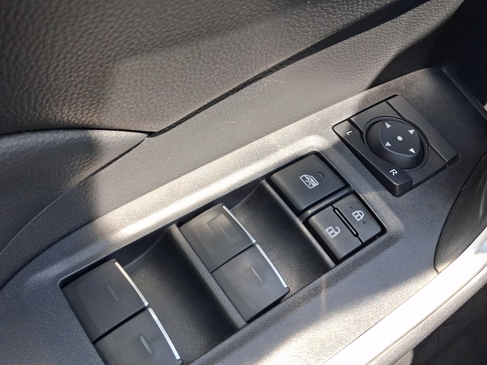Used 2023 Toyota RAV4 XLE Premium AWD/4WD image 13