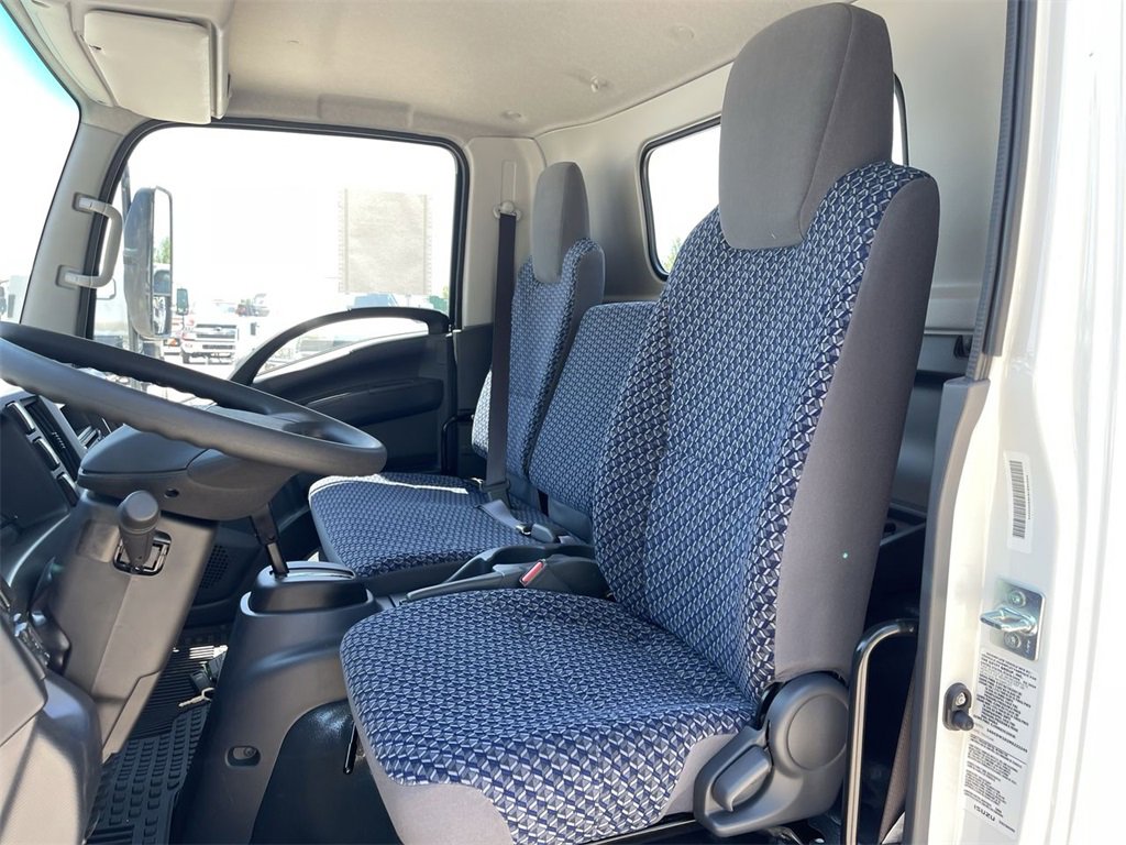 New 2024 Chevrolet Low Cab Forward image 7