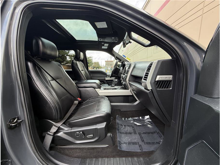 Used 2016 Ford F150 Lariat image 24