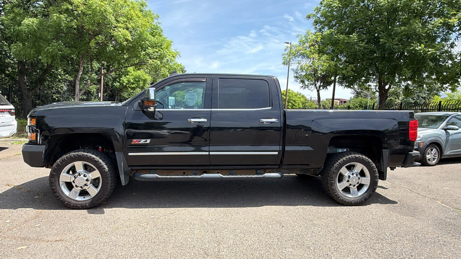 Used 2017 Chevrolet Silverado 2500 LTZ w/ Duramax Plus Package AWD/4WD image 8