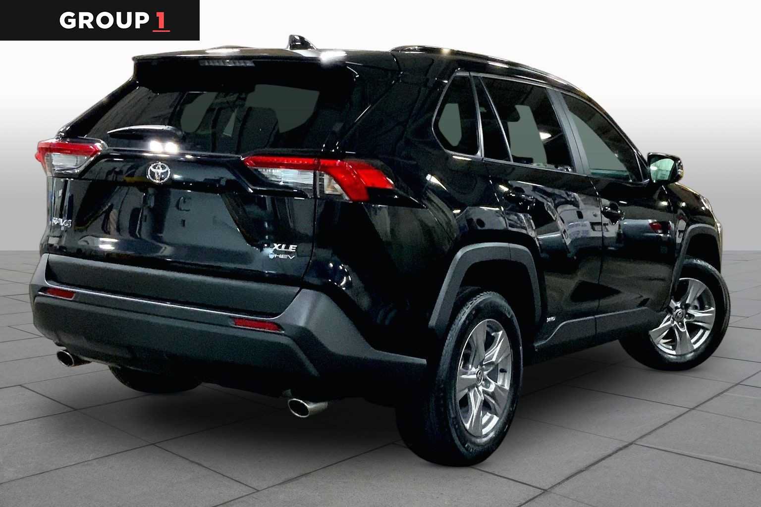 Certified 2025 Toyota RAV4 XLE AWD/4WD image 13