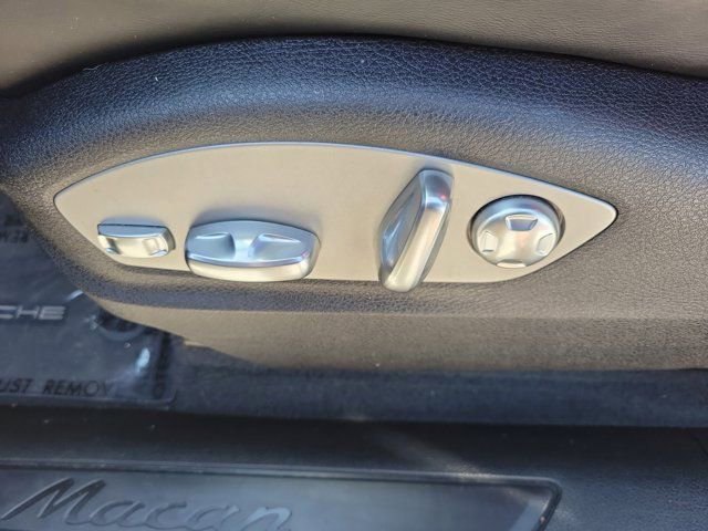 Used 2024 Porsche Macan image 23