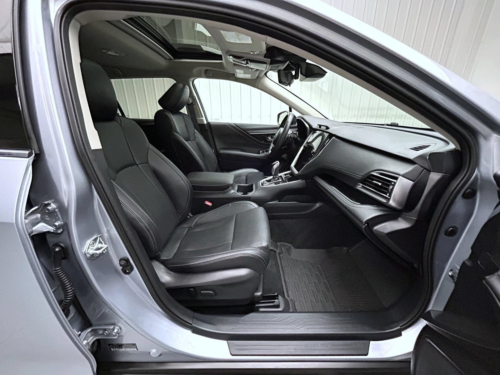 Used 2024 Subaru Outback Touring AWD/4WD image 15