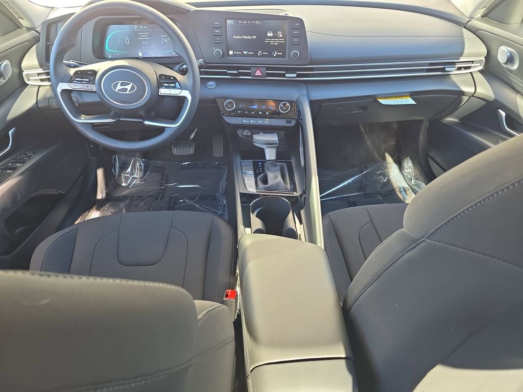 New 2026 Hyundai Elantra Blue image 9