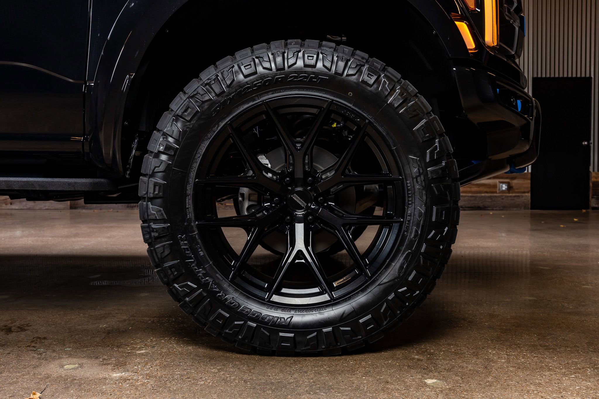 Used 2025 Ford F150 Raptor w/ Equipment Group 803A Raptor R image 12