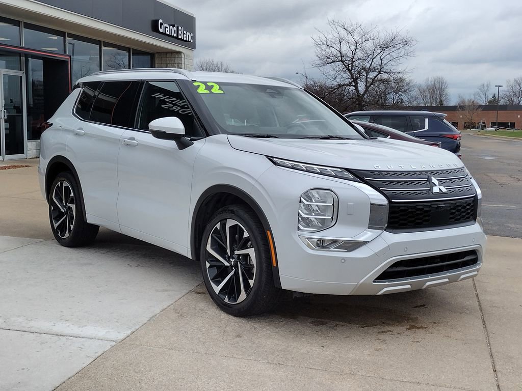 Used 2022 Mitsubishi Outlander SEL image 13
