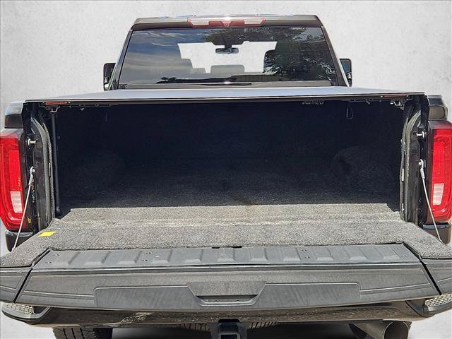 Used 2023 GMC Sierra 2500 AT4 w/ Gooseneck/5TH Wheel Package AWD/4WD image 6