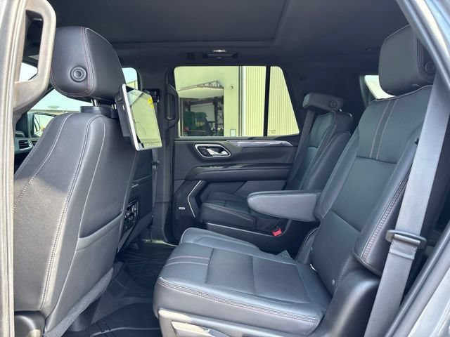 Used 2021 Chevrolet Tahoe RST w/ Luxury Package RWD image 17