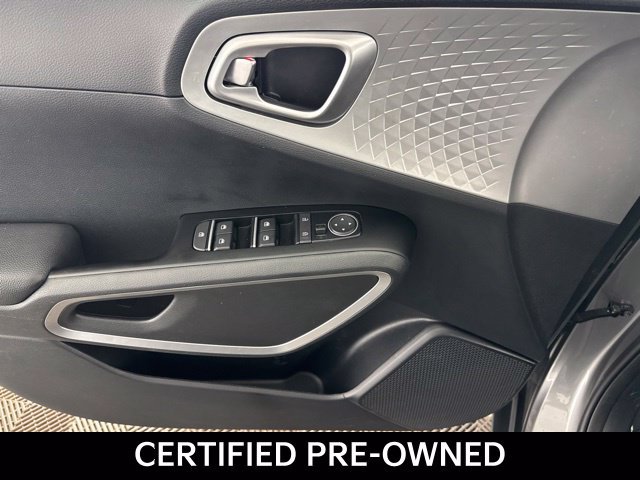 Certified 2025 Kia Soul LX FWD image 23