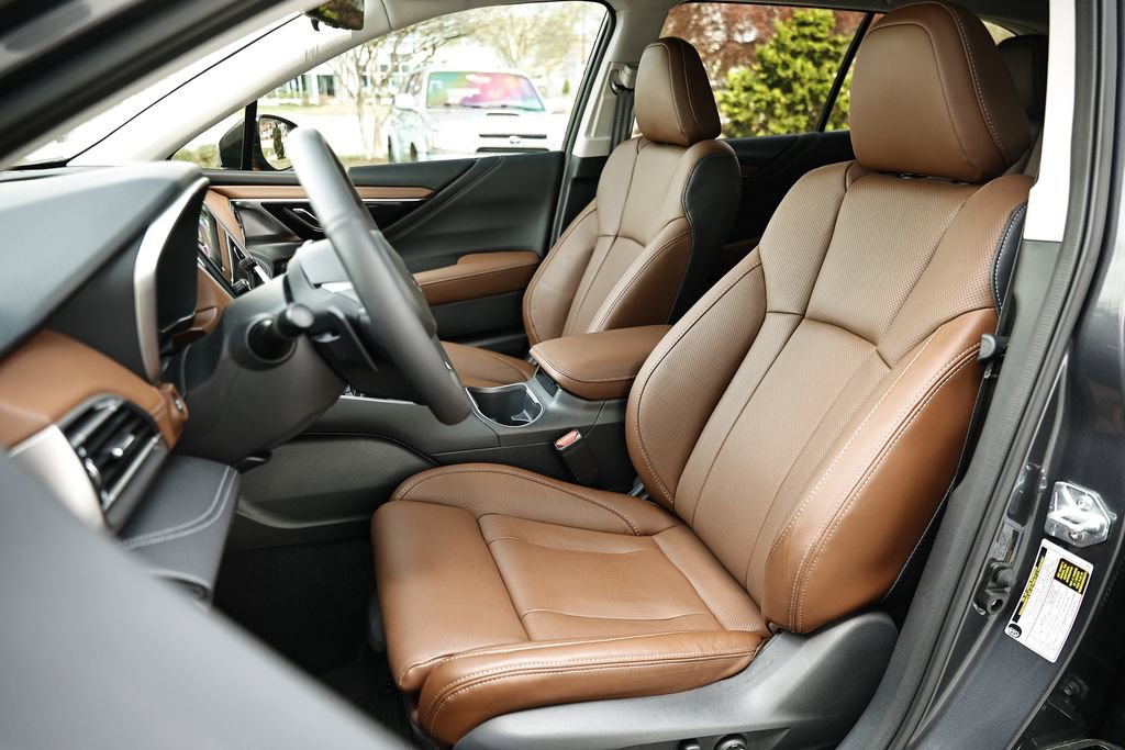 Used 2025 Subaru Outback Touring XT image 21