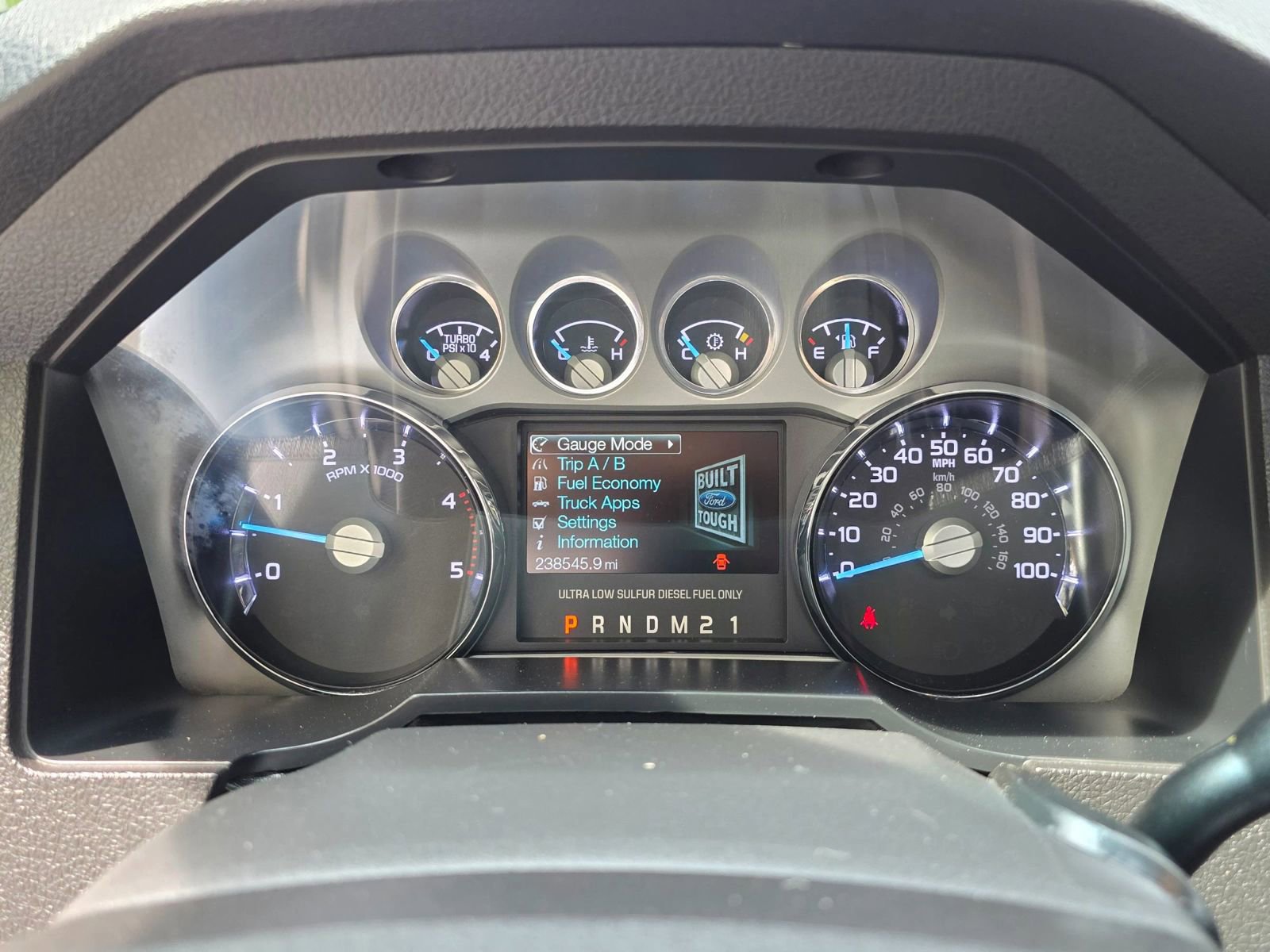 Used 2015 Ford F250 Lariat w/ Lariat Ultimate Package image 17