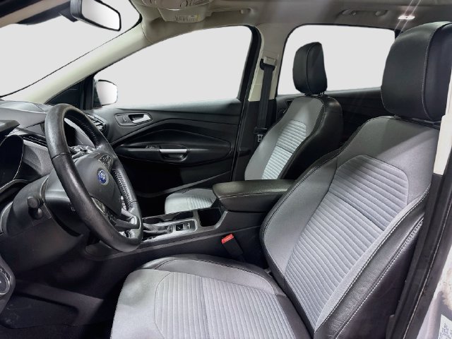 Used 2019 Ford Escape Titanium AWD/4WD image 18