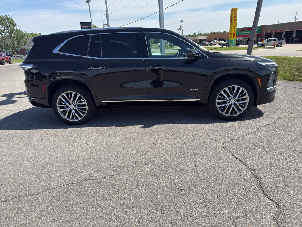 Used 2026 Buick Enclave Avenir w/ Super Cruise Package AWD/4WD image 2