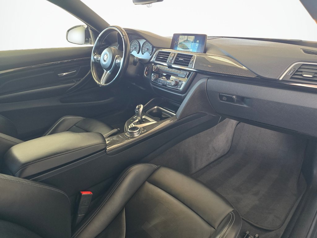 Used 2016 BMW M4 Coupe RWD image 40