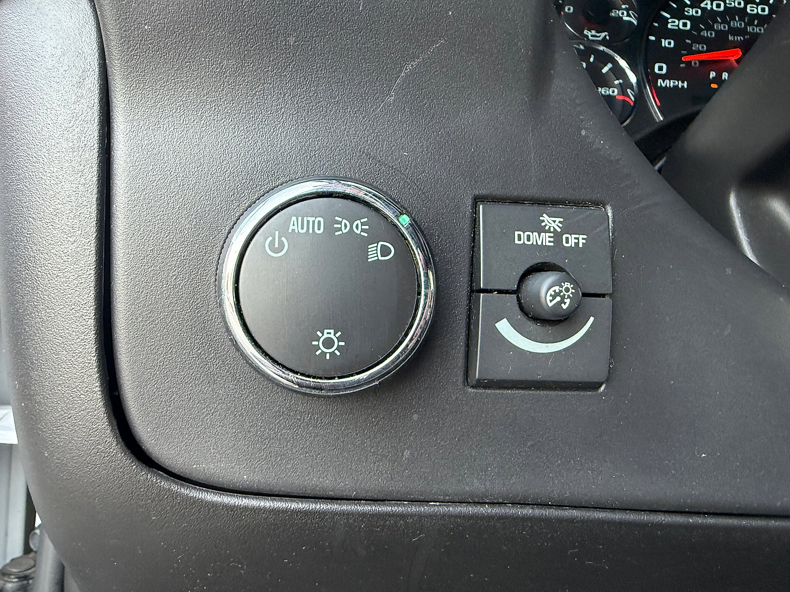 Used 2022 Chevrolet Express 2500 w/ Driver Convenience Package image 19