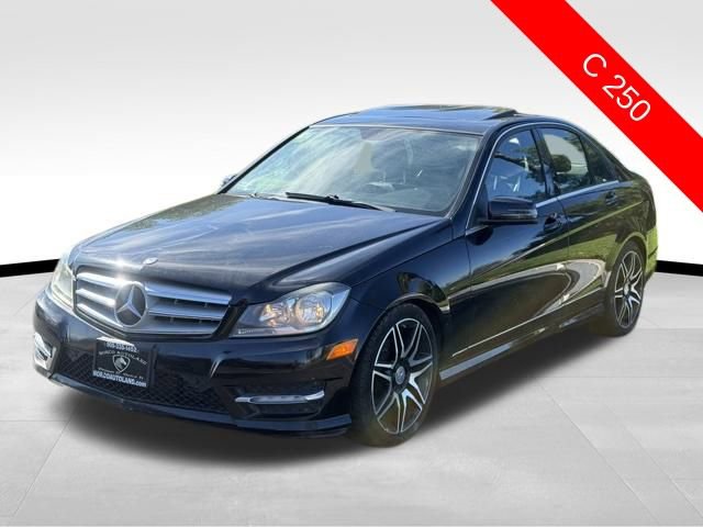 Used 2013 Mercedes-Benz C 250 Sedan image 3