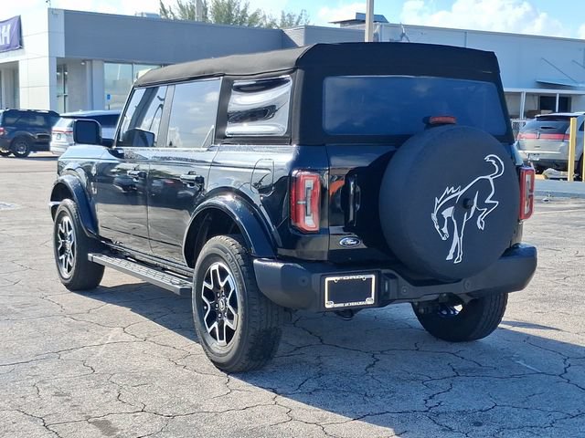 Used 2023 Ford Bronco Outer Banks AWD/4WD image 3